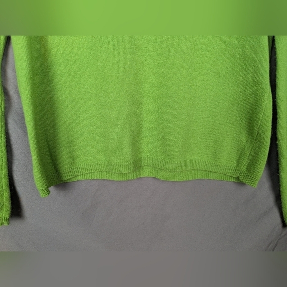 Talbot's size small lime green sweater - Picture 7 of 10